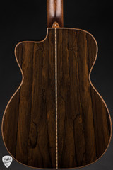 Bourgeois OMC Soloist – Sinker Redwood & Ziricote Acoustic Guitar