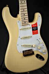 Fender 2018 Limited Editon American Professional Stratocaster - Vintage White/Gold Hardware