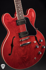 ES-335 Sixties Cherry electric guitar