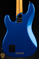 Fender American Ultra II Precision Bass Noble Blue bass guitar