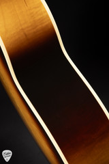 Gibson SJ-200 Original Vintage Sunburst acoustic guitar