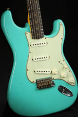 Fender Custom Shop Limited '62/'63 Stratocaster Journeyman Relic - Aged Seafoam Green #CZ549020