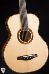 Irvin Guitars SB Signature Baby – Lutz Spruce & Koa Acoustic Guitar
