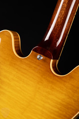 Gibson Custom Shop PSL ’64 ES-335 Figured Reissue Gloss Honey Lemon Fade Electric Guitars