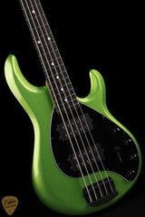 Ernie Ball Music Man StingRay 5 Special HH - Kiwi Green