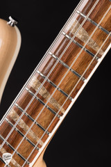 Rickenbacker 4005V Maple Glo bass guitar