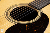 Martin HD-28 – Spruce & Rosewood Acoustic Guitar