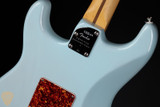 Fender Limited Edition American Professional II Stratocaster Thinline - Transparent Daphne Blue