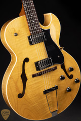 Heritage H-575 – Antique Natural Electric Guitar