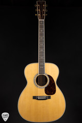 Martin J-40 / New For 2025 Acoustic Guitar