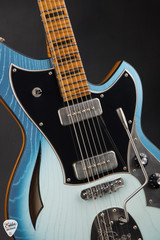 Novo Miris J Custom Electric Guitar in Candy Apple Green