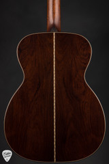 Bourgeois Touchstone Signature OM – Torrefied Sitka Spruce & Madagascar Rosewood Acoustic Guitar