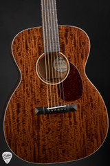 Bourgeois OM Deep Body Hog Top Acoustic Guitar in Beeswing Mahogany