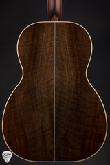 Huss & Dalton 000-SP – Western Red Cedar & Figured Claro Walnut Acoustic Guitar
