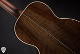 Huss & Dalton 000-SP – Western Red Cedar & Figured Claro Walnut Acoustic Guitar
