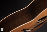 Huss & Dalton 000-SP – Western Red Cedar & Figured Claro Walnut Acoustic Guitar