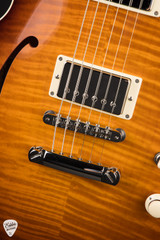 Collings I-35 Deluxe/Throbaks Tobacco Sunburst Electric Guitar