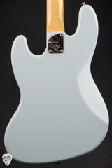 Fender Custom Shop Limited Edition 1960’s Jazz Bass Deluxe Closet Classic Faded Aged Sonic Blue Bass Guitar