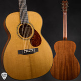 Gallagher Bluegrass Bell Grand Auditorium Torrefied Adirondack Spruce and Mahogany Acoustic Guitar
