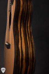 Santa Cruz Fingerstyle Custom – Ancient Orcas Island Cedar & Mun Ebony Acoustic Guitar