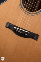 Santa Cruz Fingerstyle Custom – Ancient Orcas Island Cedar & Mun Ebony Acoustic Guitar