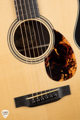 Collings OM2A Hill Country – Adirondack Spruce & Brazilian Rosewood Acoustic Guitar