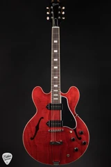 Gibson ES-330 Electric Guitar in Sixties Cherry