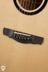 Kevin Ryan Cathedral Grand Fingerstyle – Engelmann Spruce & Spalted Tamarind Acoustic Guitar