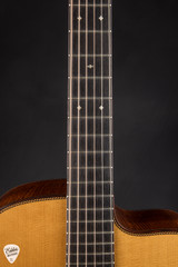 2019 – Bourgeois OMC DB Signature – Aged Tone Adirondack Spruce & Honduran Fiddleback Mahogany Acoustic Guitar