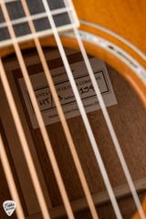 Santa Cruz HT/13 Happy Traum Reclaimed Redwood & Honduran Mahogany Acoustic Guitar