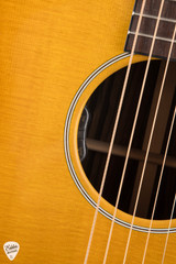 Santa Cruz H/13 Custom Sitka Spruce & Black & White Ebony Acoustic Guitar