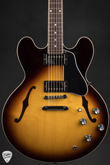 Gibson ES-335 electric guitar in vintage sunburst