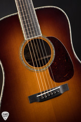 Collings D-42 T Sunburst – Baked Sitka Spruce & Indian Rosewood Acoustic Guitar