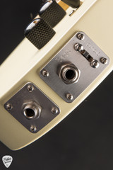 Bacci Leonardo Dual Output Officina Electric Baritone Guitar in Butter White