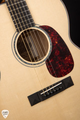 Froggy Bottom Model F14 Deluxe Acoustic Guitar with German Spruce and Koa