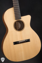 R Robinson Model 10C Acoustic Guitar with Adirondack Spruce and Claro Walnut