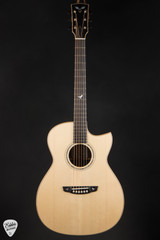 2023 – Goodall Grand Concert Cutaway Acoustic Guitar with Adirondack Spruce & Nicaraguan Rosewood