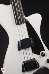 2022 - Guttlin Duchess Bass - Artic White Matt