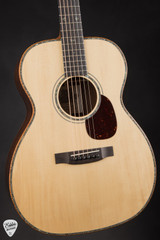 2022 – Froggy Bottom H14 Limited Acoustic Guitar with Adirondack Spruce & Madagascar Rosewood