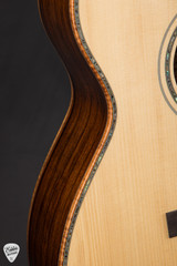 2022 – Froggy Bottom H14 Limited Acoustic Guitar with Adirondack Spruce & Madagascar Rosewood