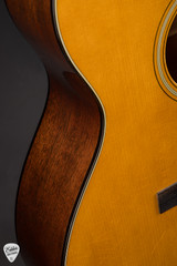 2023 – Martin Custom Shop 000-18 Authentic 1937 Stage 1 Aged Acoustic Guitar with Adirondack Spruce & Honduran Mahogany