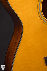 2023 – Martin Custom Shop 000-18 Authentic 1937 Stage 1 Aged Acoustic Guitar with Adirondack Spruce & Honduran Mahogany