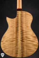 2024 – Gaiero OMC13 – Swiss Spruce & Flamed Oregon Myrtle Acoustic Guitar