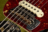 Fender Custom Shop Eddie's Guitars Exclusive Heavy Relic® Bass VI - Chartreuse Sparkle