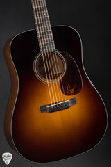 Collings D1A Hill Country Sunburst Acoustic Guitar with Adirondack Spruce & Honduran Mahogany