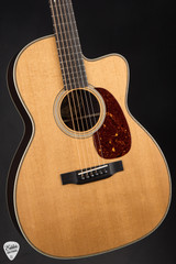 Collings 0002H Cutaway Short Scale Acoustic Guitar with Baked Sitka Spruce & Indian Rosewood