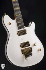 EVH USA Custom Shop Wolfgang 2H FR White Pearl Gold - Snow White Pearl electric guitar