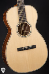 Froggy Bottom P-12 Deluxe Acoustic Guitar with German Spruce & Quilted Sapele