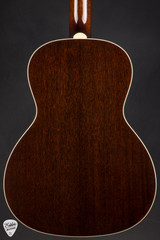 Collings C-00 Sunburst Acoustic Guitar with Sitka Spruce and Honduran Mahogany