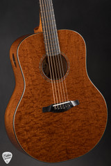 Irvin SD Signature Dreadnought Acoustic Guitar with Quilted Mahogany